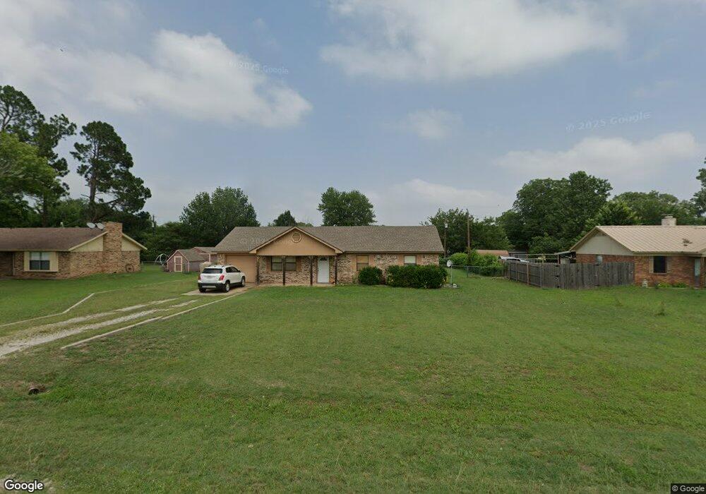 808 Robin Ct, Springtown, TX 76082 - photo 1