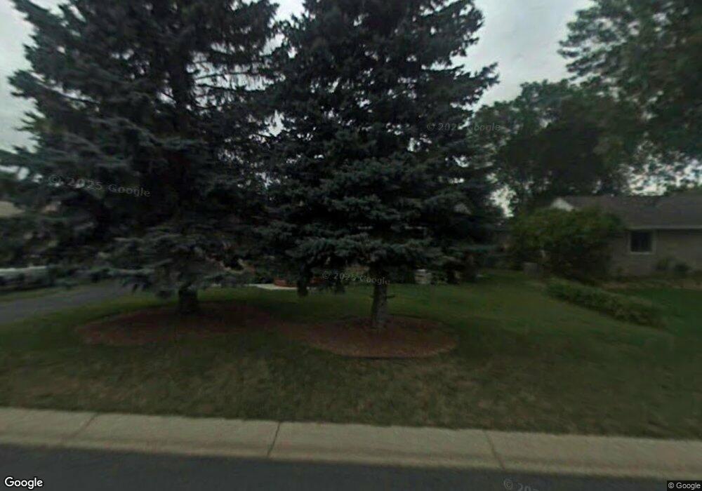 9541 Pilgrim Ln N, Maple Grove, MN 55369 - photo 1