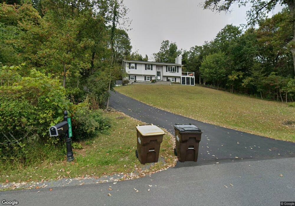 1604 Green Tree Cir, Sciota, PA 18354 - photo 1