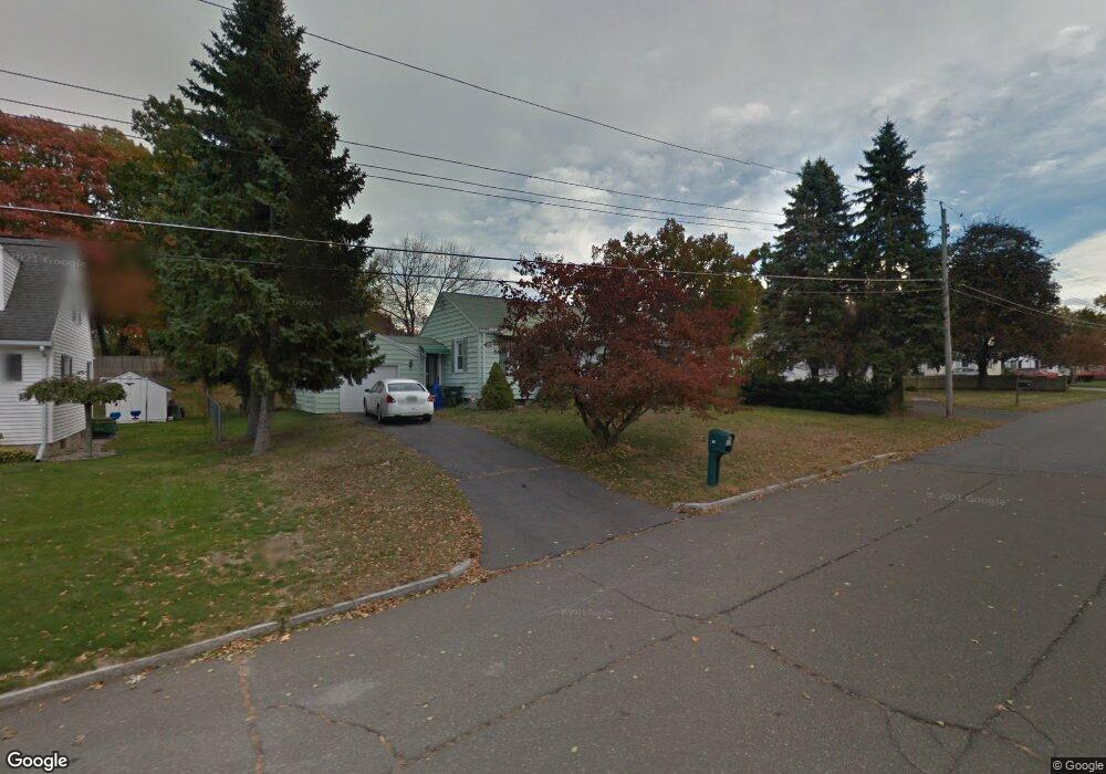 199 Stapleton Rd, Springfield, MA 01109 - photo 1