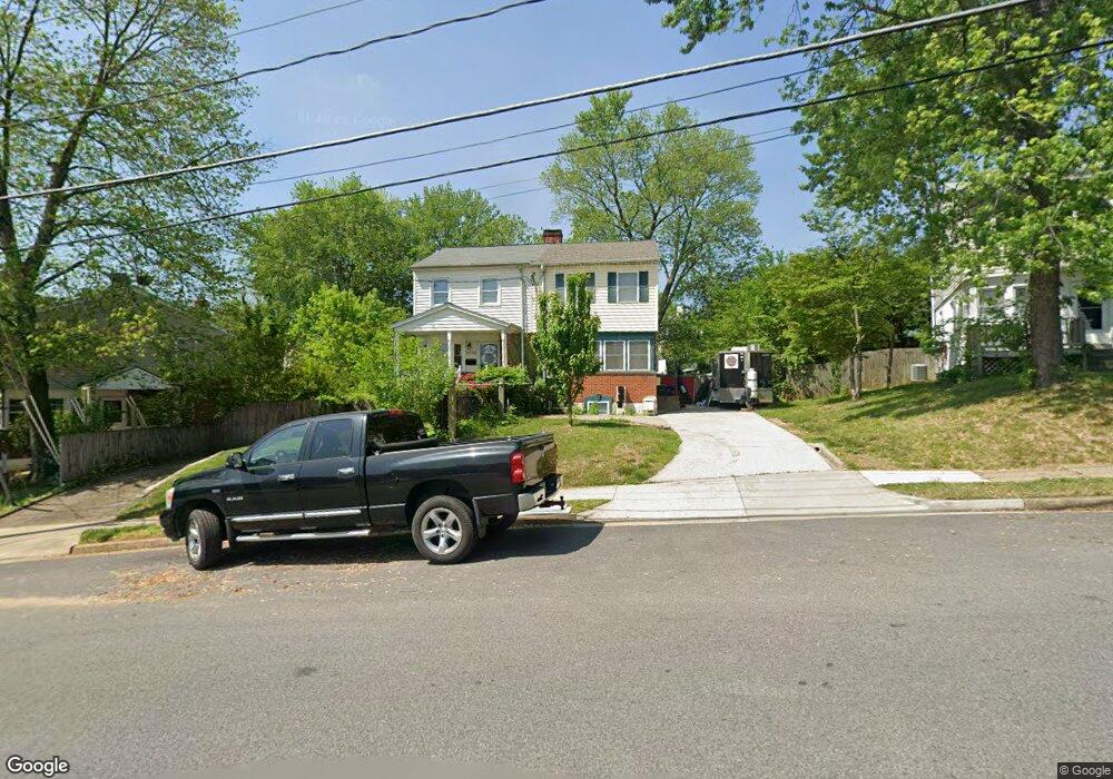 6940 University Dr, Alexandria, VA 22307 - photo 1