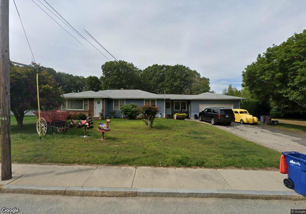 120 Simmonsville Ave, Johnston, RI 02919 - photo 1