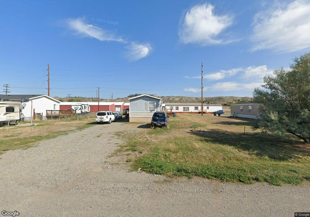 1130 E 3rd Ave N, Columbus, MT 59019 - photo 1