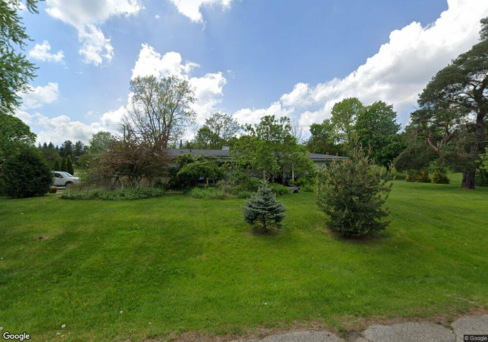 3416 Barlyn Ln, Bloomfield Hills, MI 48302 - photo 1