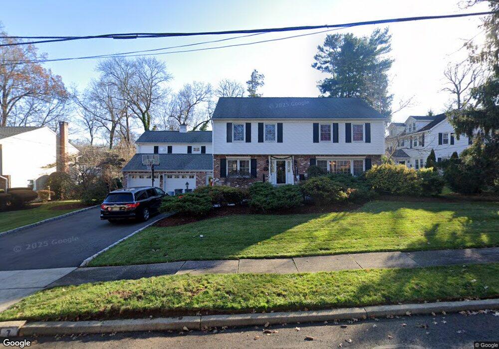 7 Dinsmore Place, Oradell, NJ 07649 - photo 1