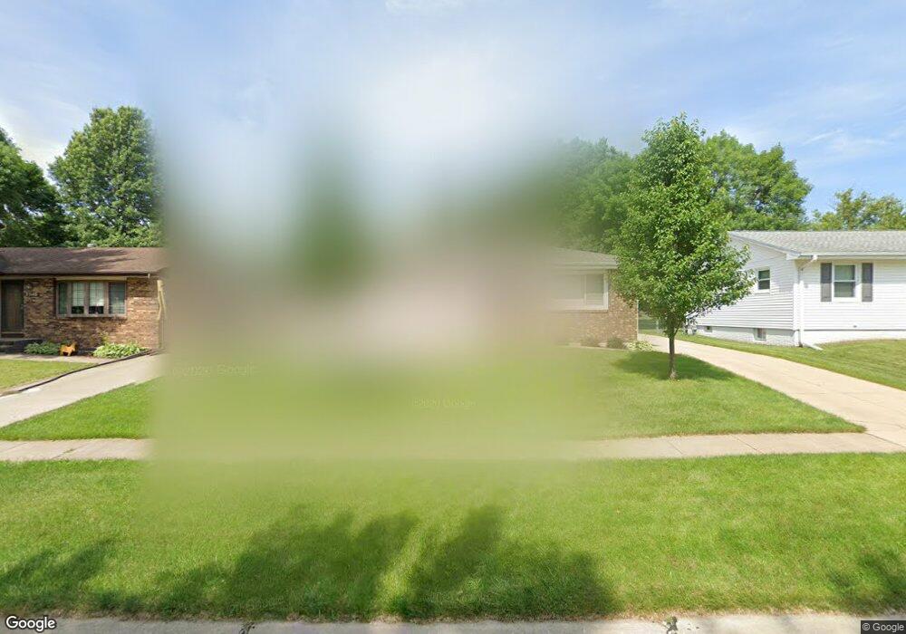 2532 Lori Dr SW, Cedar Rapids, IA 52404 - photo 1