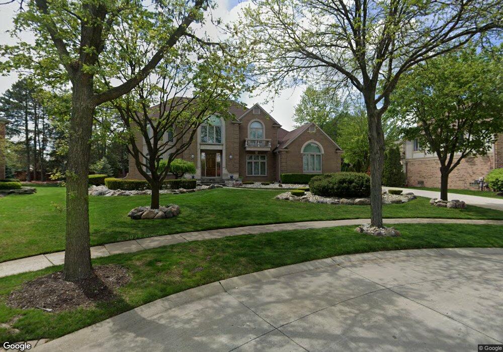 4083 Ledgestone Dr, Troy, MI 48098 - photo 1