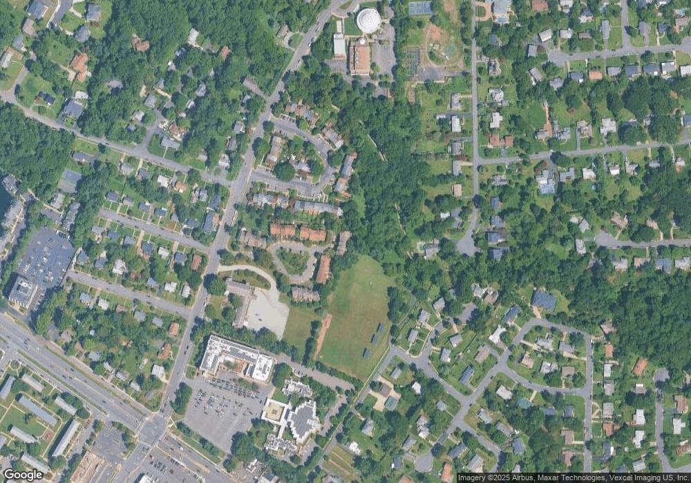 5906 Munson Ct, Falls Church, VA 22041 - photo 1