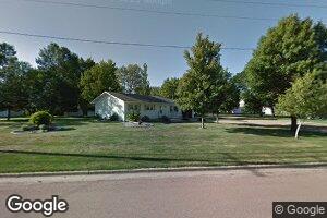 221 W Boynton Ave, Lennox, SD 57039