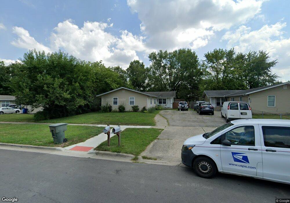 1686 River Bend Rd, Columbus, OH 43223 - photo 1