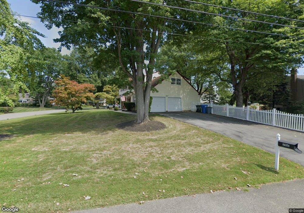 200 Cooper Dr, Wallingford, PA 19086 - photo 1