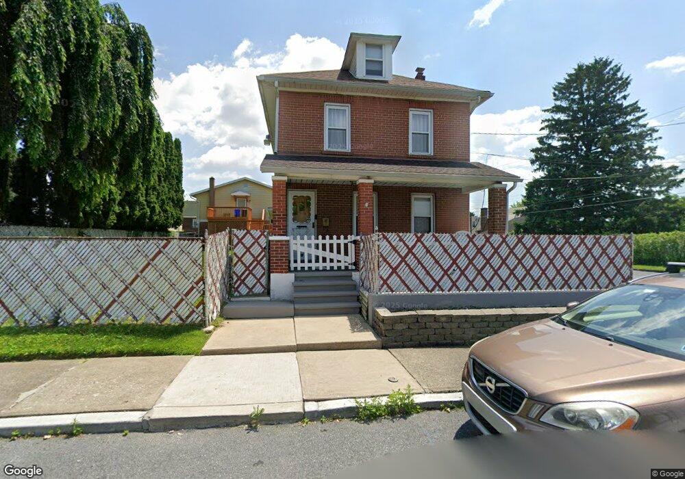 369 S Whitfield St, Nazareth, PA 18064 - photo 1