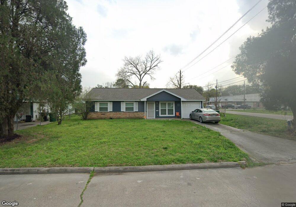 559 W Obion Rd, Houston, TX 77091 - photo 1