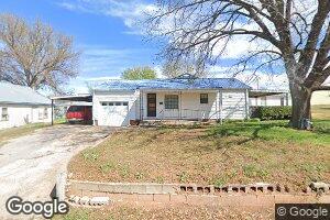311 W Pine Ave, Sayre, OK 73662