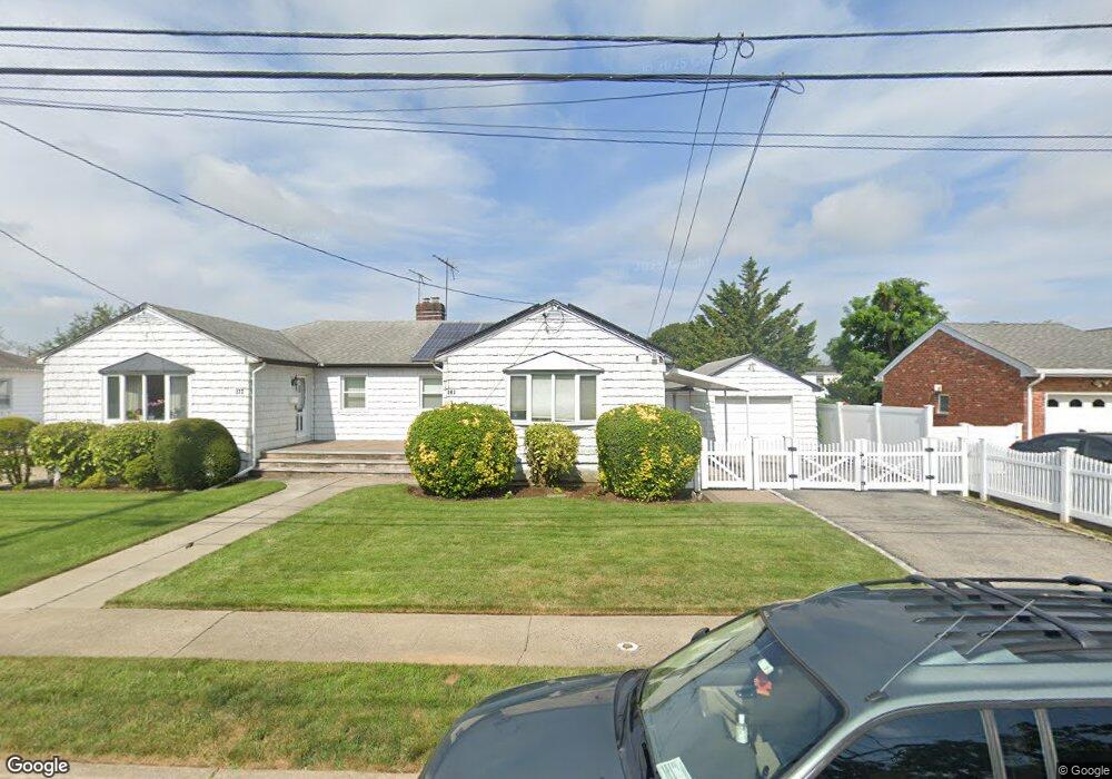 181 Barrymore Blvd, Franklin Square, NY 11010 - photo 1