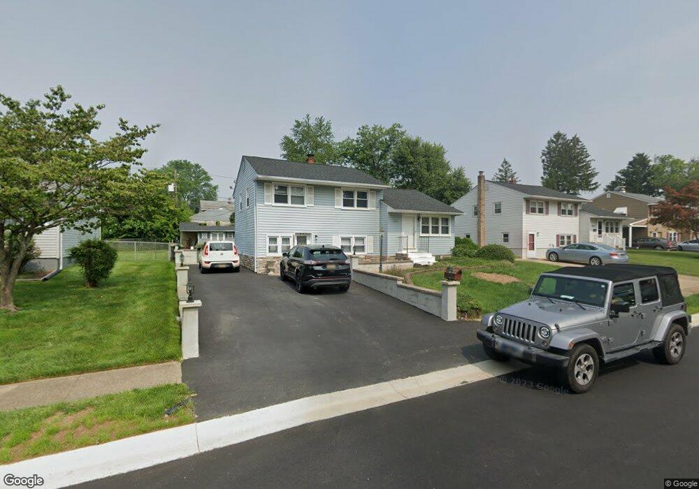 1018 Kendall Rd, Wilmington, DE 19805 - photo 1