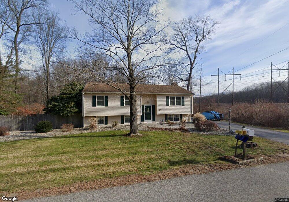 55 Hennequin Rd, Columbia, CT 06237 - photo 1