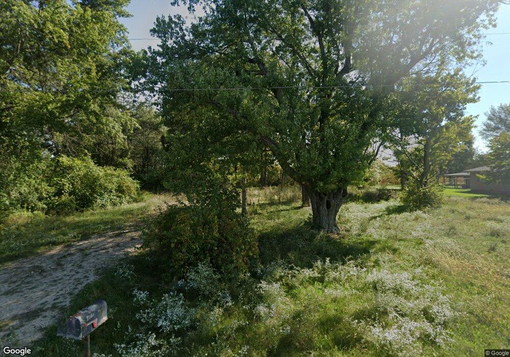 2509 Elmview Dr, Lima, OH 45806 - photo 1