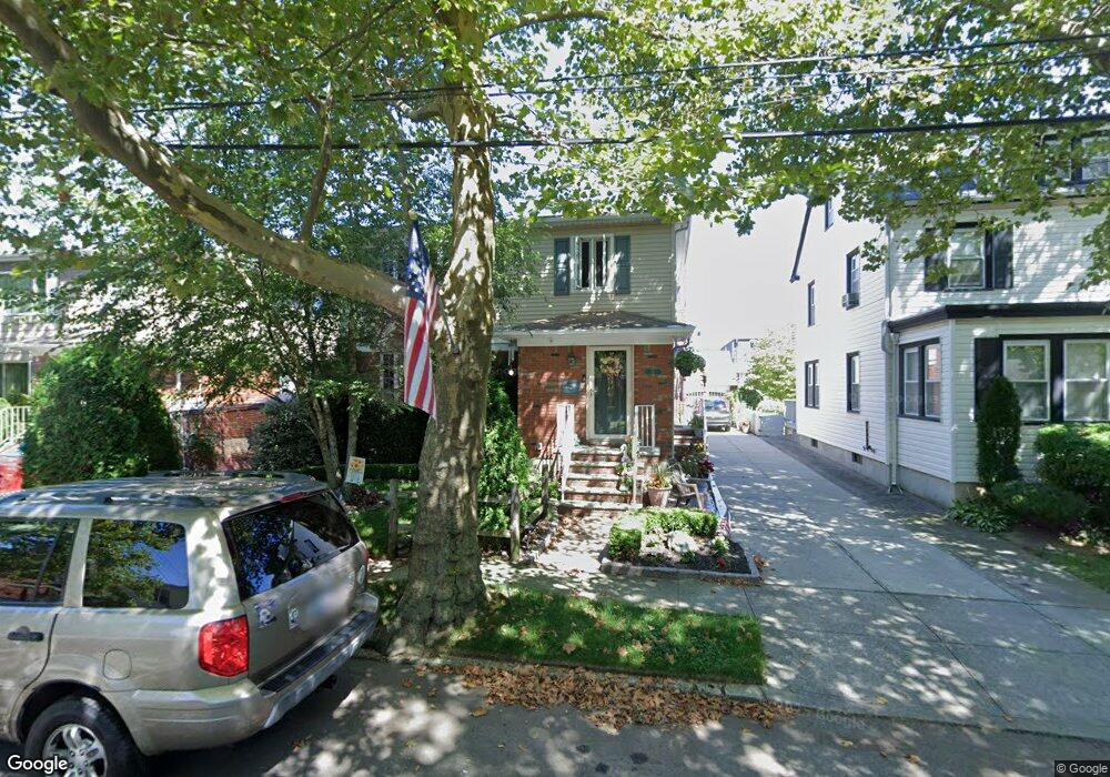 53 Cedarview Ave, Staten Island, NY 10306 - photo 1