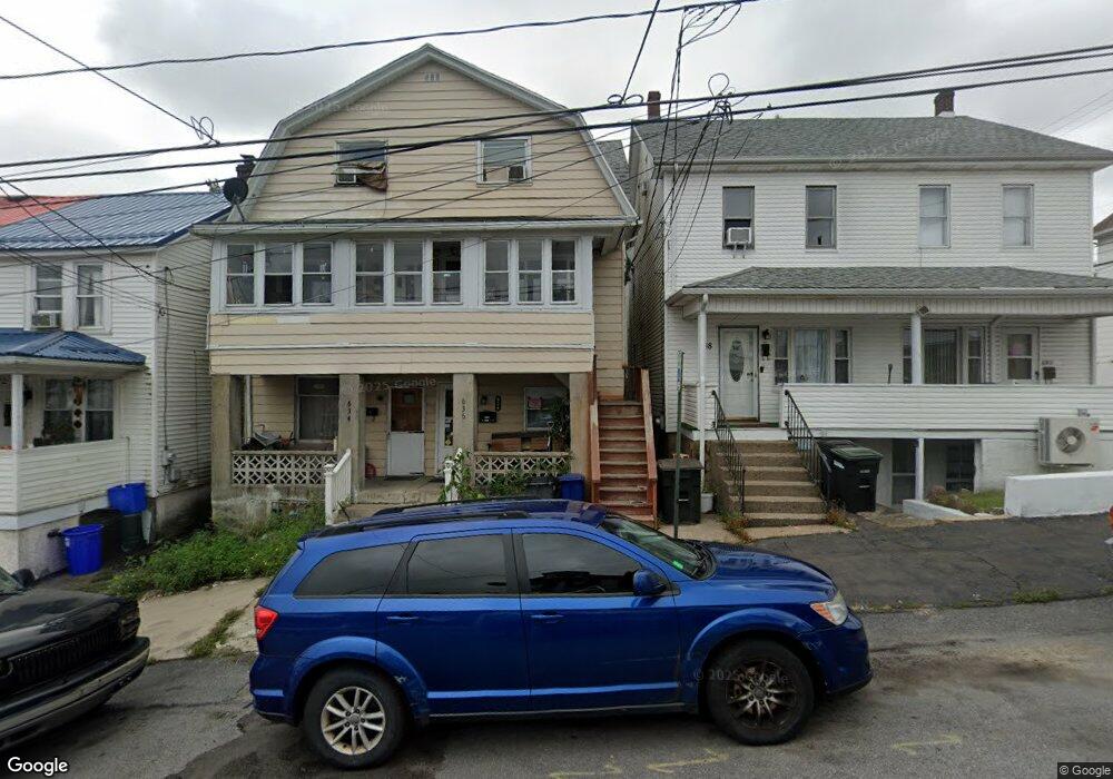 636 Hayes St, Hazleton, PA 18201 - photo 1