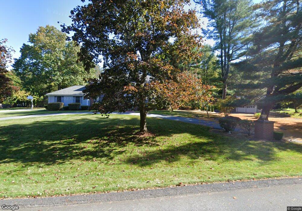 2 Sutton Place, Weston, MA 02493 - photo 1