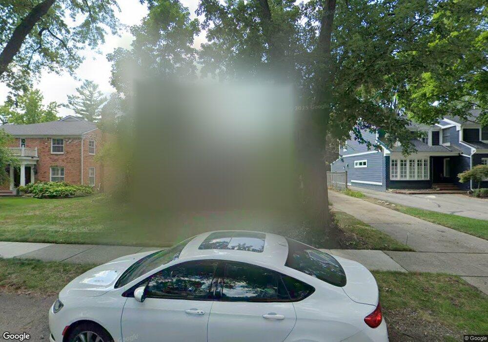 933 Suffield Ave, Birmingham, MI 48009 - photo 1