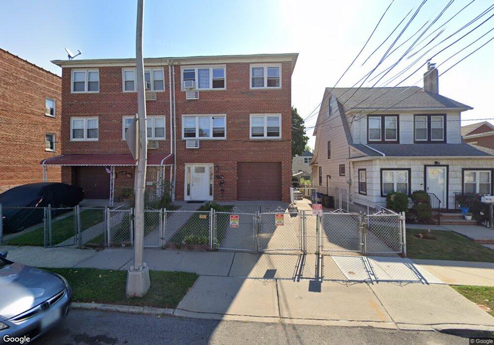 43-67 164th St unit 3 Fl., Flushing, NY 11358 - photo 1