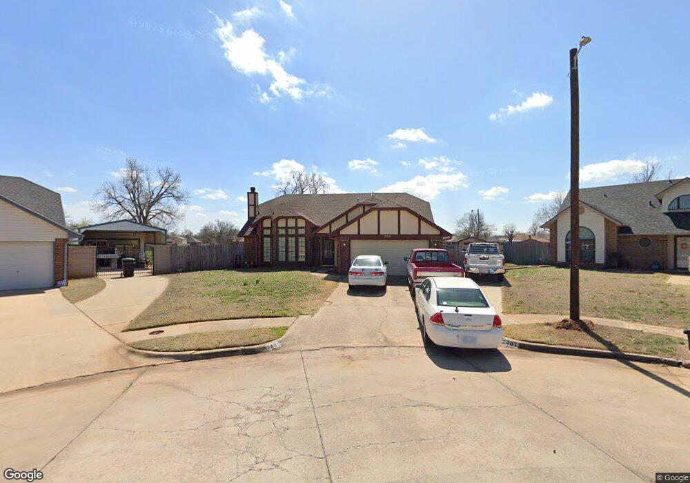 2401 E Park Place, Moore, OK 73160 - photo 1