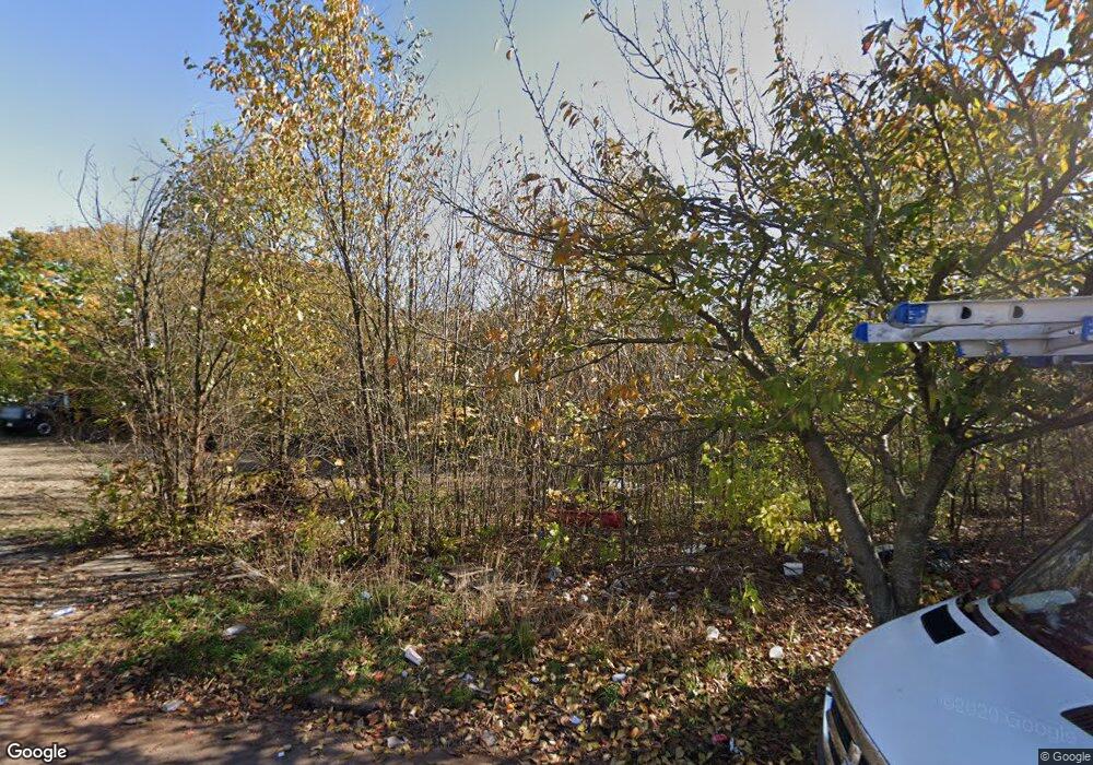 44 Simplex Ave, New Brunswick, NJ 08901 - photo 1