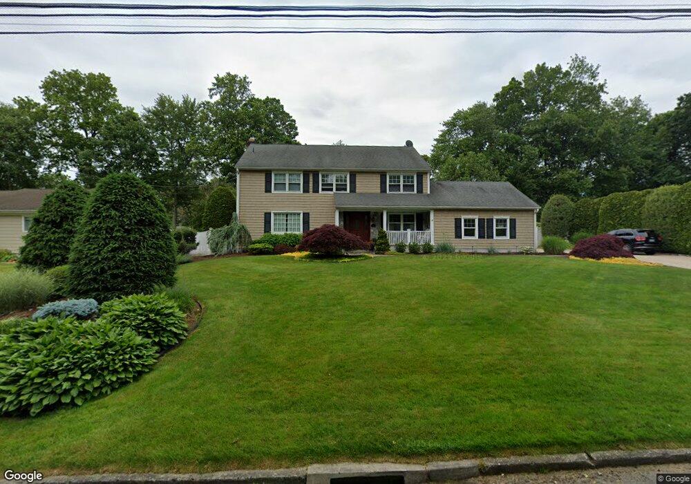 79 Beechwood Ln, Fairfield, CT 06825 - photo 1