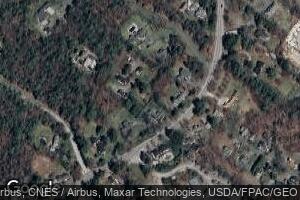 9 Madokawando Rd, Falmouth, ME 04105