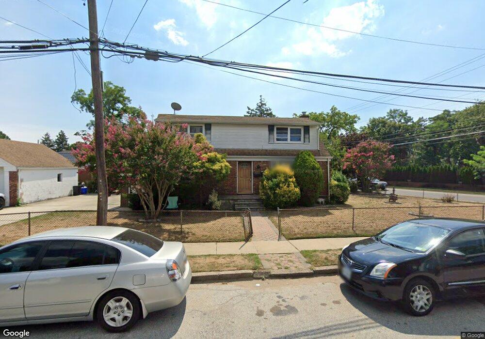 28 W Euclid St, Valley Stream, NY 11580 - photo 1