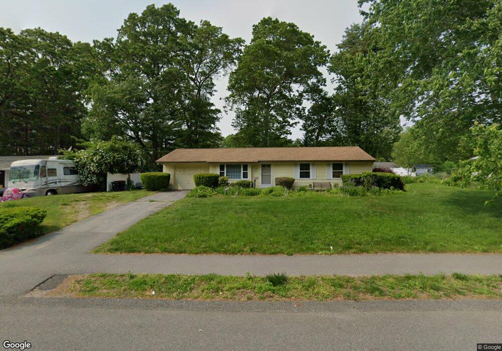 134 Geralynn Dr, Brockton, MA 02302 - photo 1