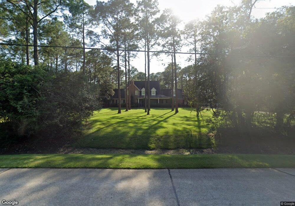 1302 Greenbriar Ave, Friendswood, TX 77546 - photo 1