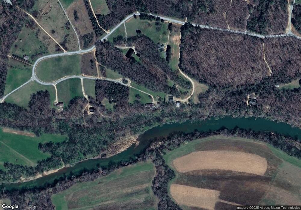 1438 Whitaker Bend Rd, Linden, TN 37096 - photo 1