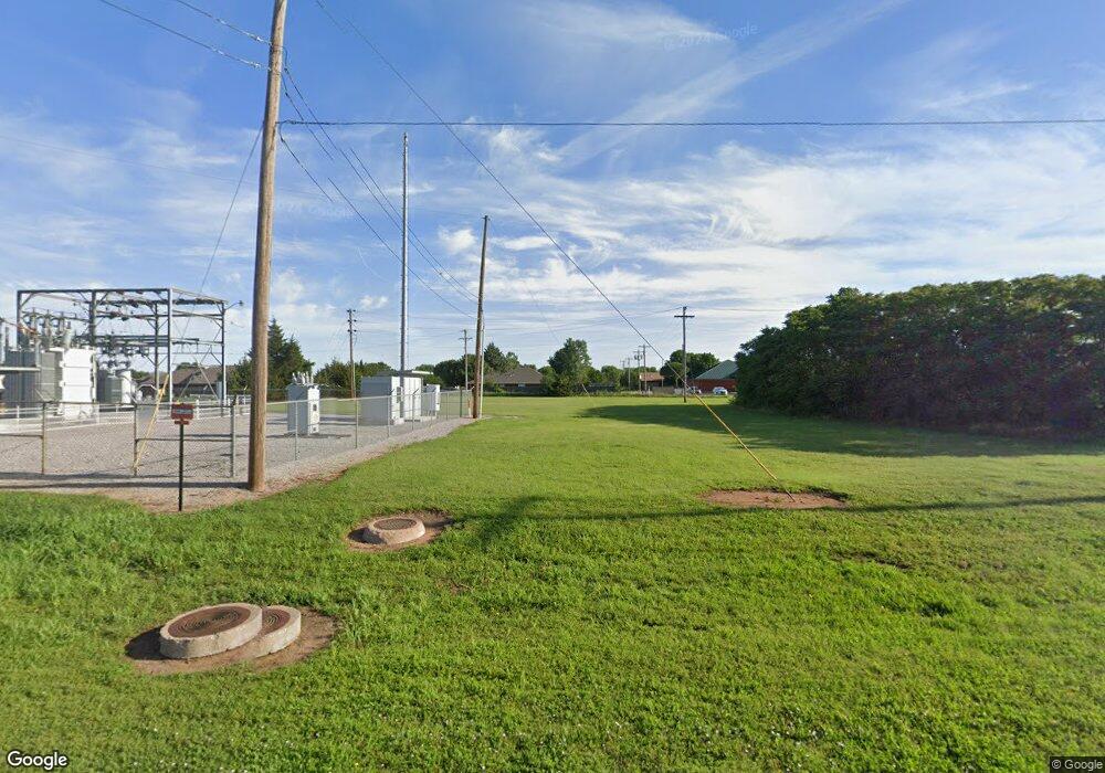 805 W H Ave, Cache, OK 73527 - photo 1