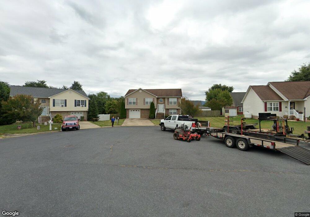 216 Mayfield Ln, Waynesboro, VA 22980 - photo 1