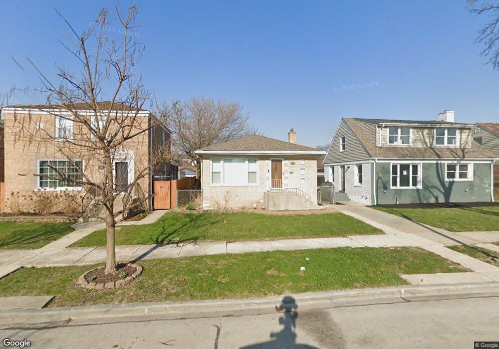 810 Suffolk Ave, Westchester, IL 60154 - photo 1