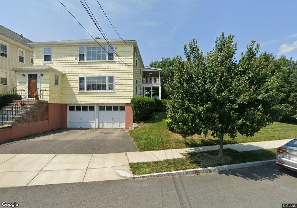 19 Hillcrest Cir, Watertown, MA 02472 - photo 1