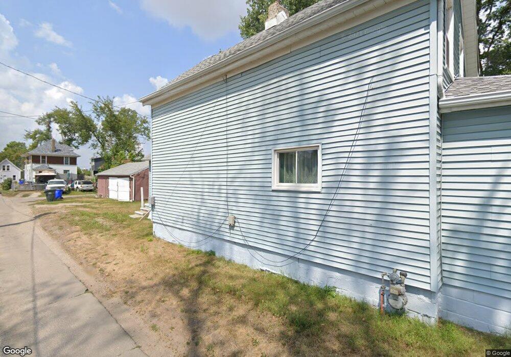 1133 16th St SE, Cedar Rapids, IA 52401 - photo 1