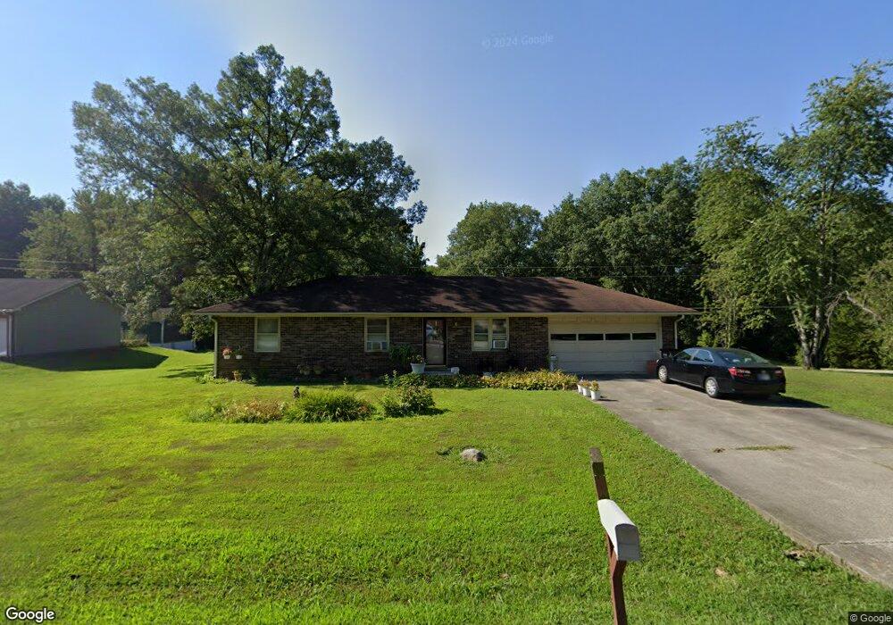 5303 W Quan Wae Dr, Columbus, IN 47201 - photo 1