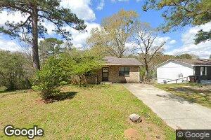 812 Southmont Dr, Tuskegee, AL 36083