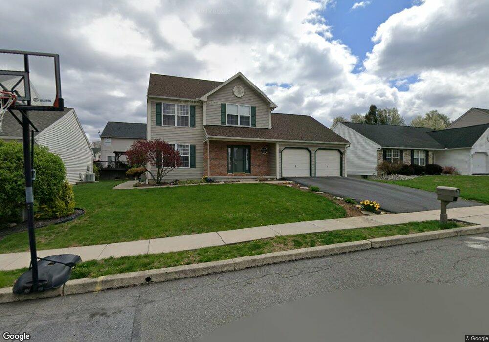 1013 Leanne St, Reading, PA 19605 - photo 1