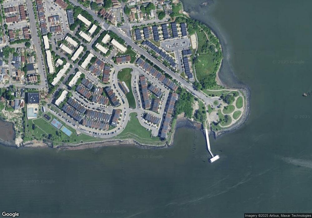 159 Surf Dr unit 199, Bronx, NY 10473 - photo 1