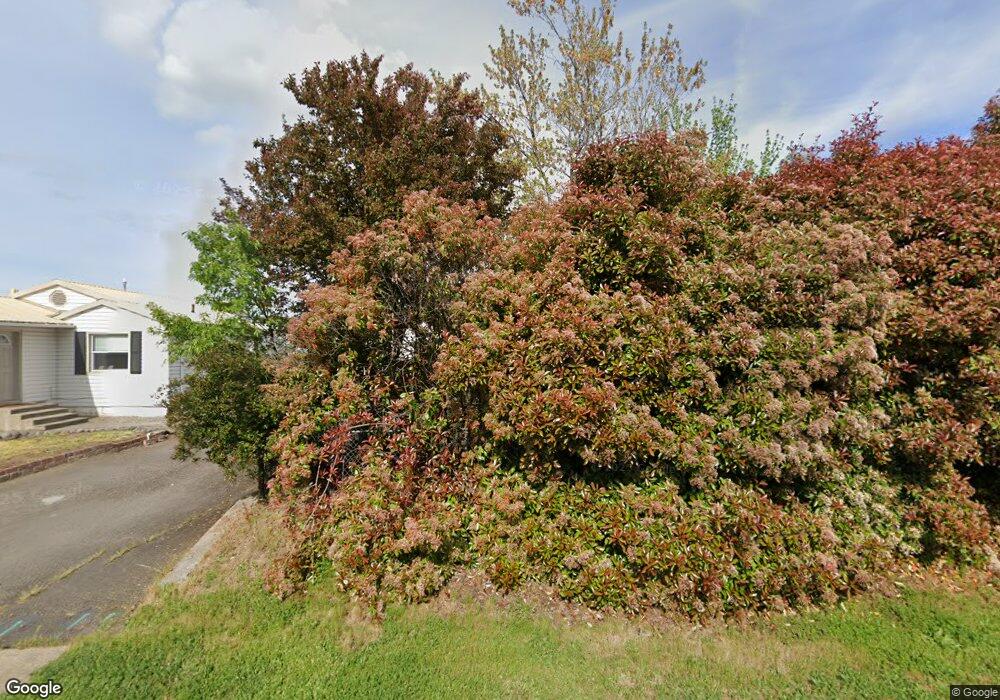 165 S 7th St, Central Point, OR 97502 - photo 1