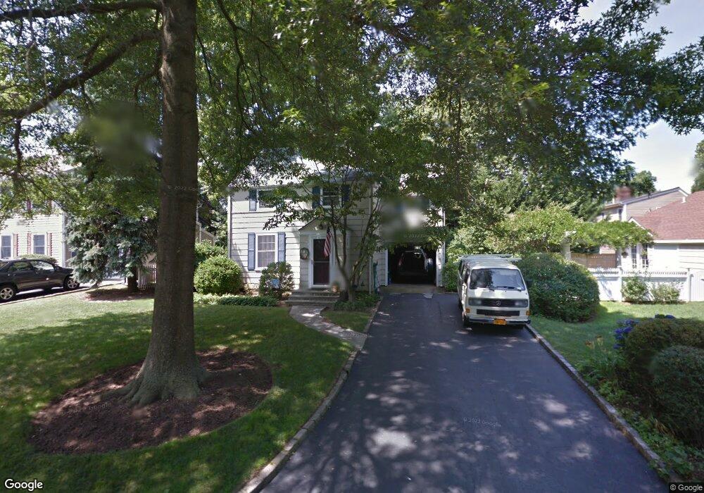 5 Mill Rd, Glen Head, NY 11545 - photo 1