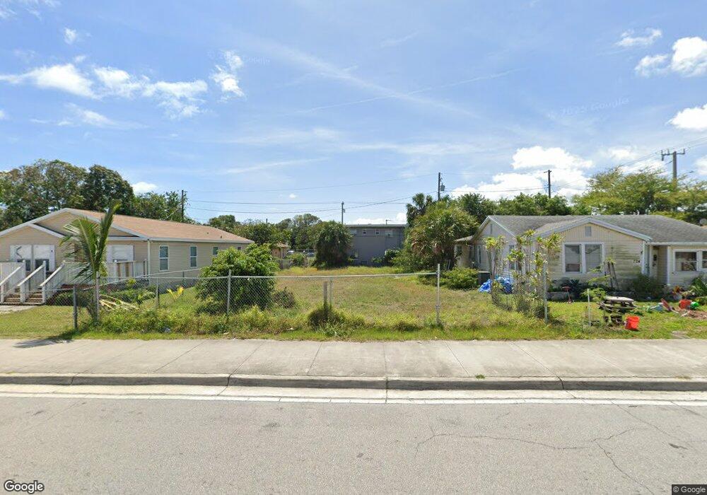 718 23rd St, West Palm Beach, FL 33407 - photo 1