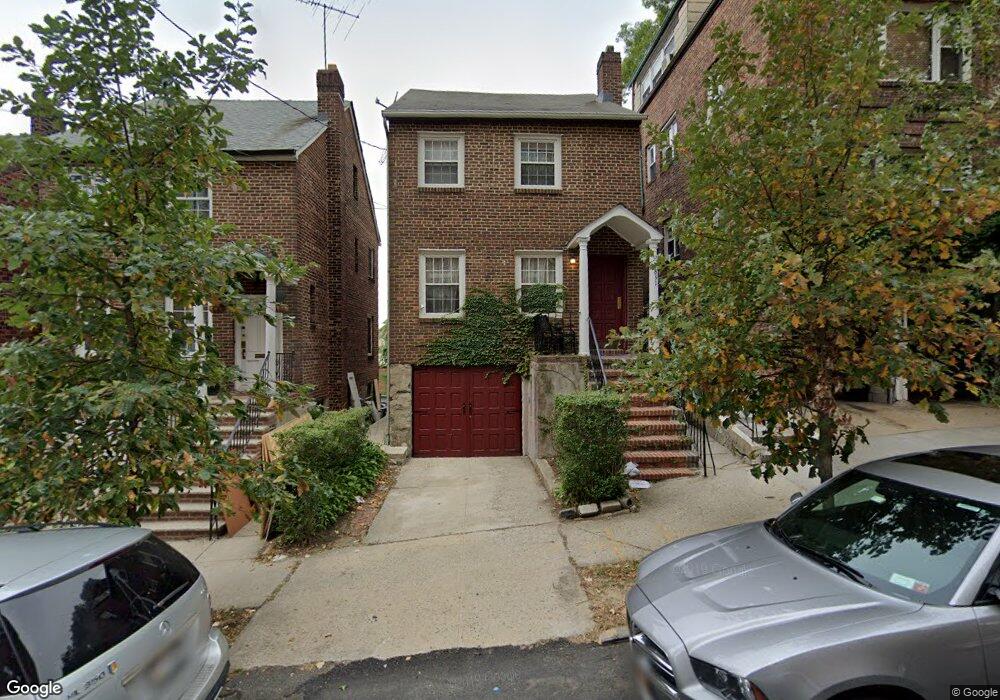 3831 Cannon Place, Bronx, NY 10463 - photo 1