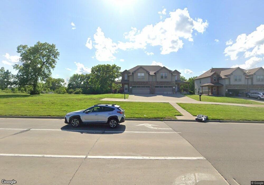 4437 SE Adams St, Topeka, KS 66609 - photo 1