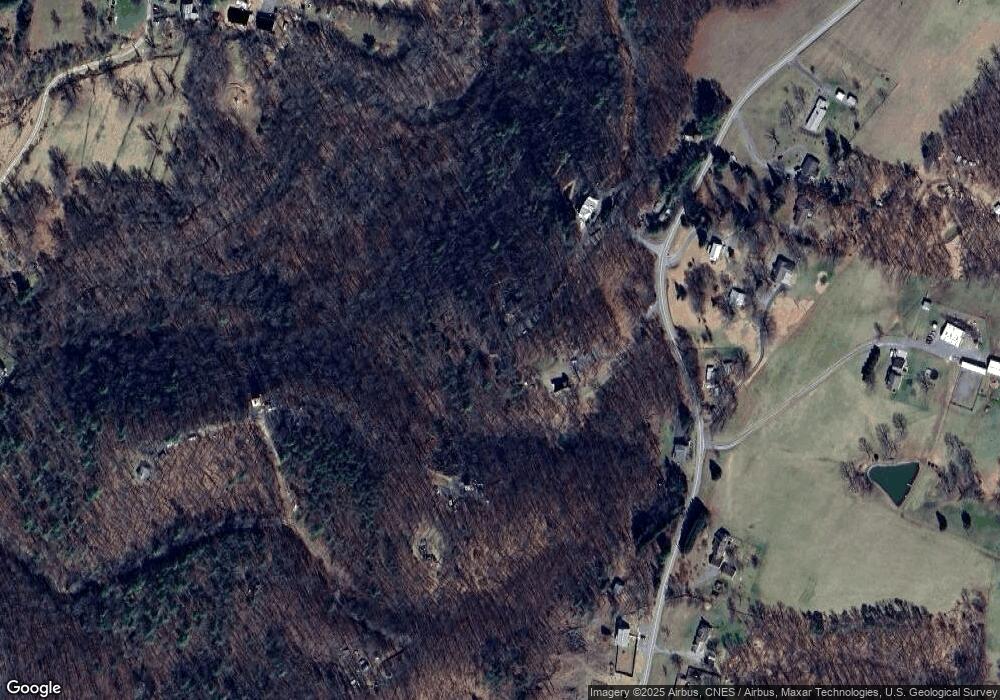 100 Apache Heights Ln, Berkeley Springs, WV 25411 - photo 1